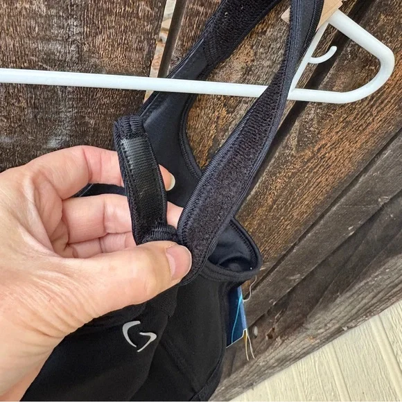 Brooks Moving Comfort Fiona Sports Bra NWT In Black Sz 34C - Picture 4 of 13